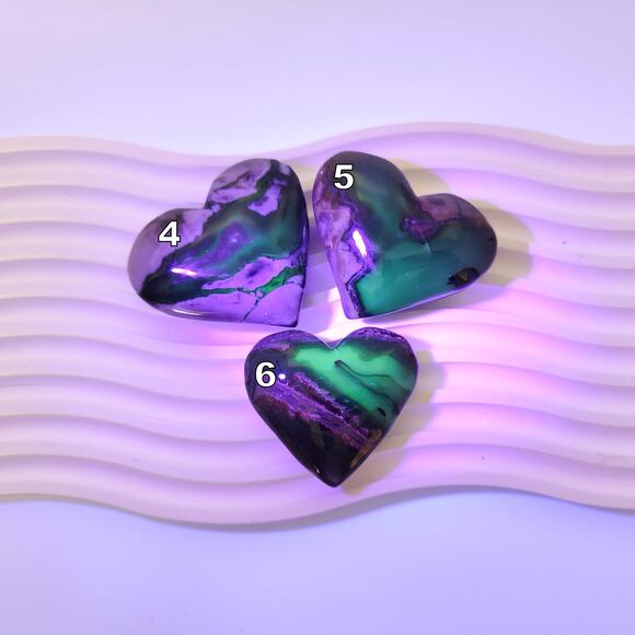 Volcano Agate Heart Crystal Carving UV reactive Protection Crystals - Picture 5 of 9
